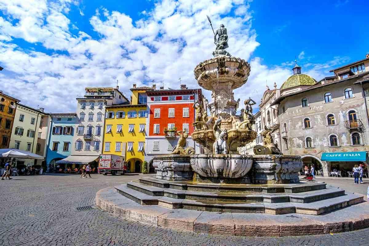 Aparthotel Yugogo Pellico 8 Centro Trento