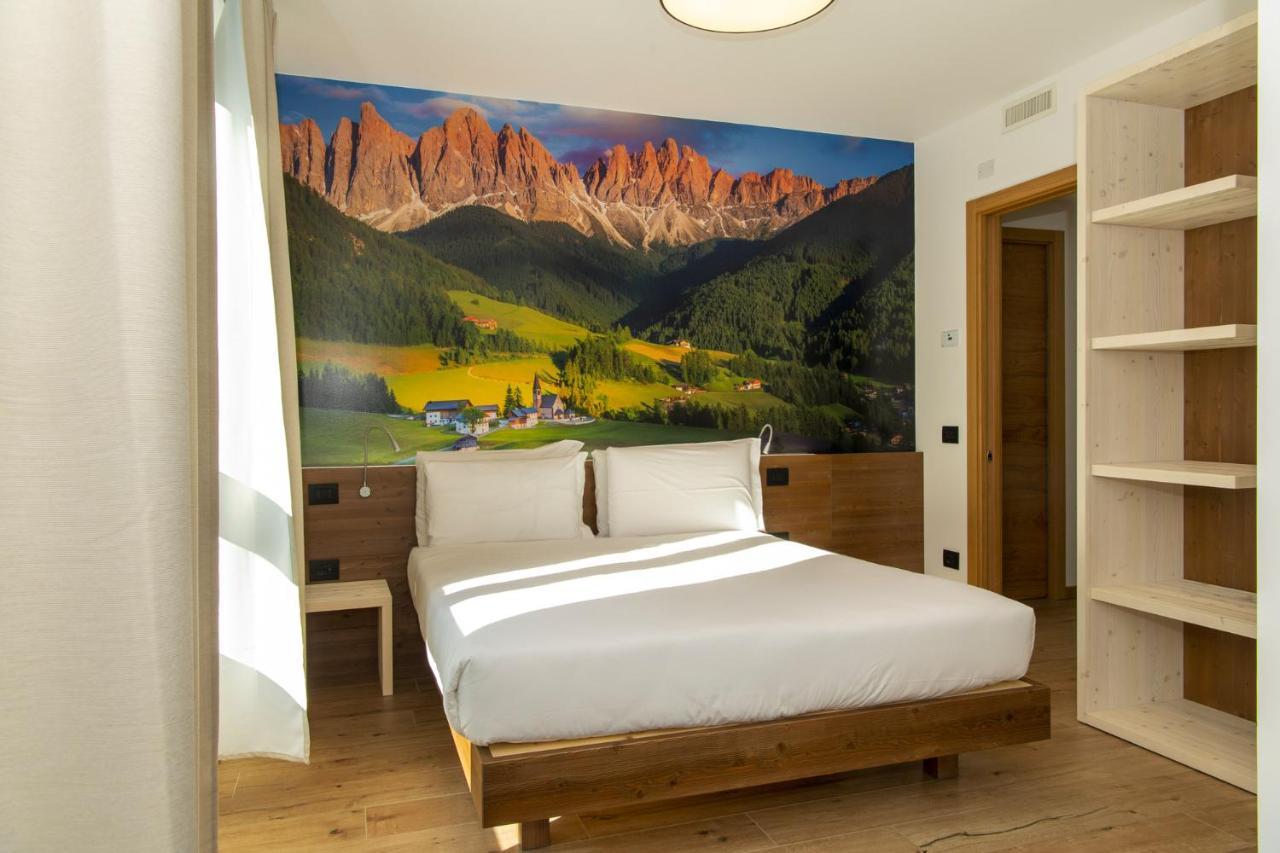 Aparthotel Yugogo Pellico 8 Centro Trento